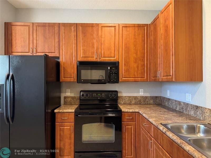 2565 Stockbridge Sq Sw - Photo 6 of 34