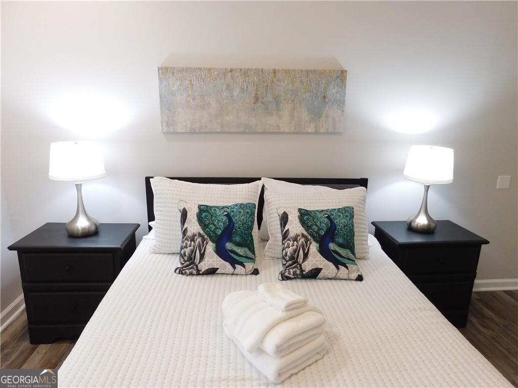 213 Claire Dr Se - Photo 5 of 17