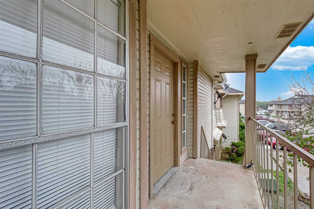 11503 Meadow Ln - Photo 5 of 29