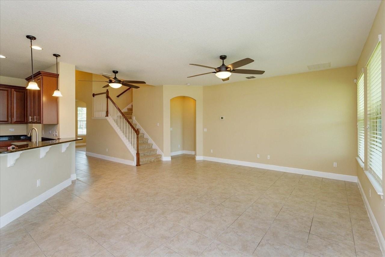 2446 Linkwood Ave - Photo 7 of 25