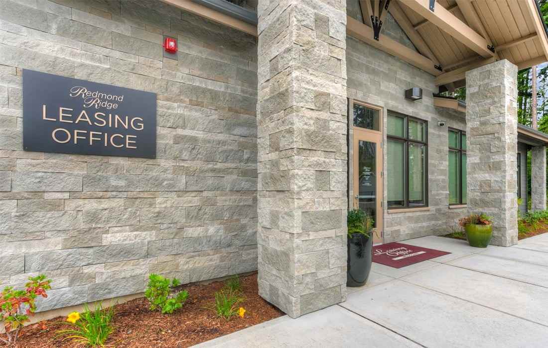 Redmond Ridge - Photo 3 of 36