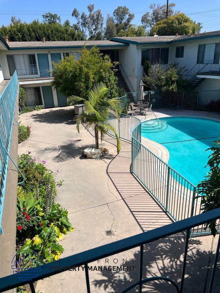 1818 W. El Segundo Blvd. - Photo 7 of 14