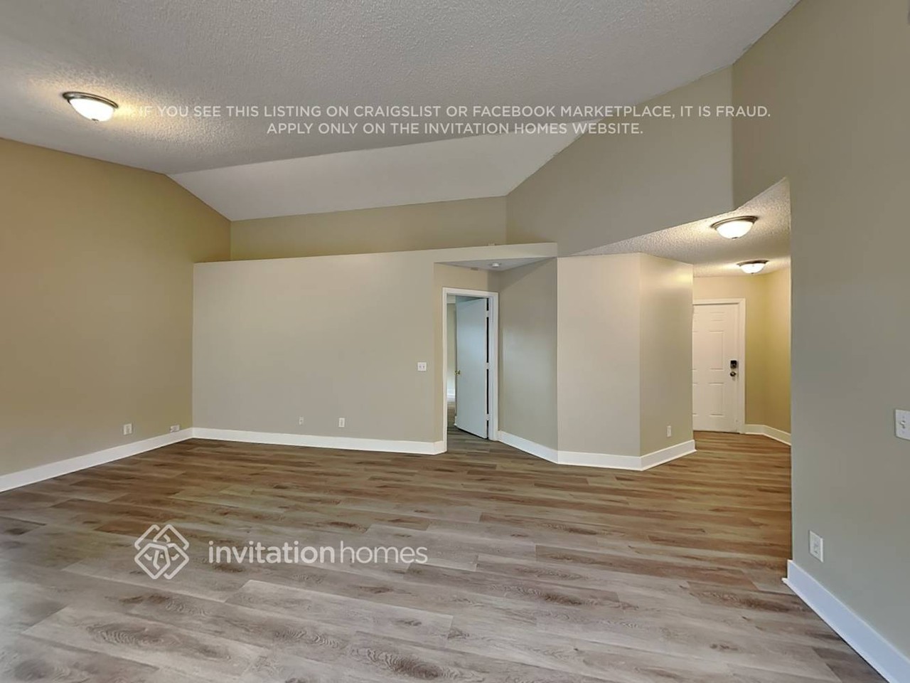 9220 Arborwood Cir - Photo 3 of 19