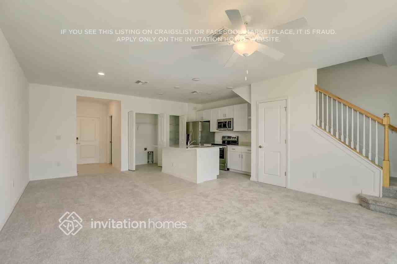 1873 East Landings Way - Photo 5 of 31