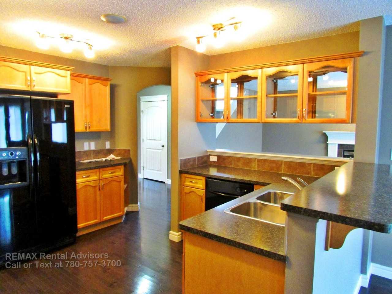 350 Suncrest Road - Photo 3 of 19