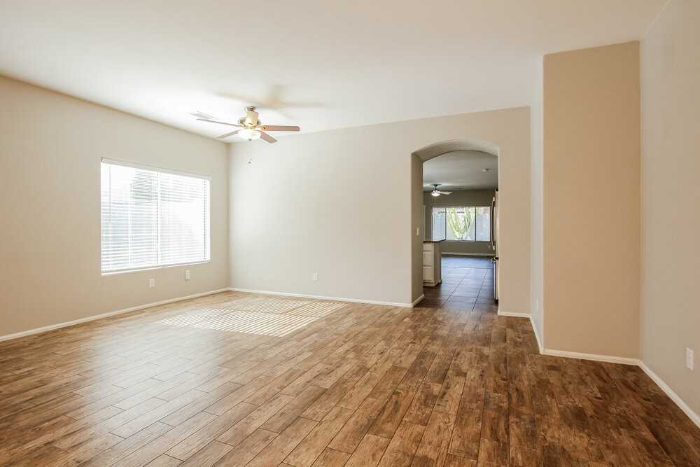 17446 W Papago St - Photo 3 of 16