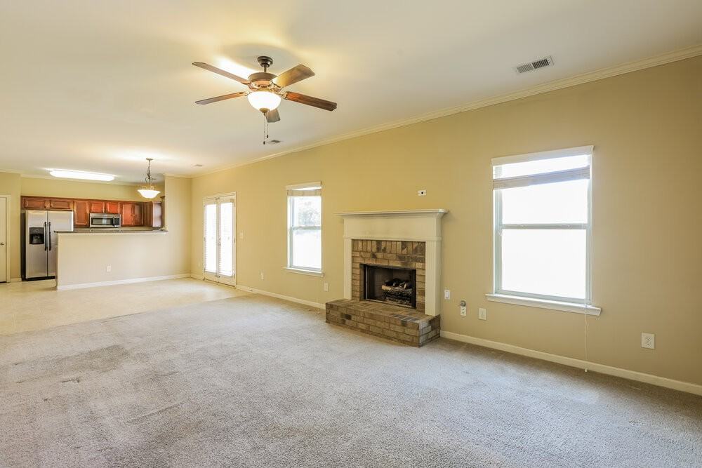 4035 Raspberry Way - Photo 6 of 17