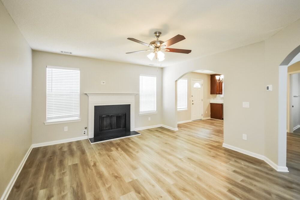 40 Stone Ridge Way - Photo 4 of 17