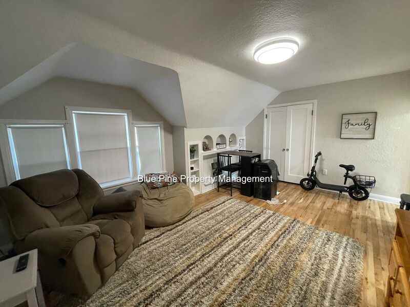 1249 S Emerson Ave #8 - Photo 5 of 10