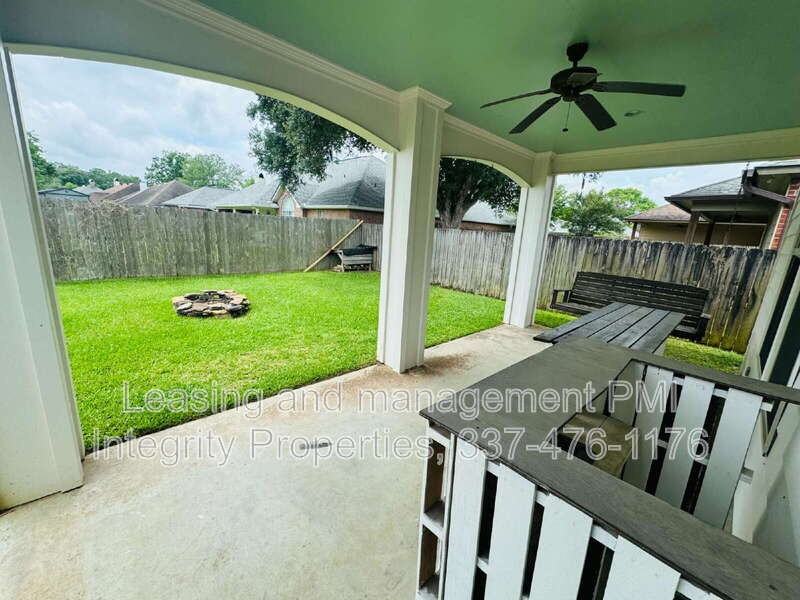 303 Barataria Bay Pt - Photo 5 of 13