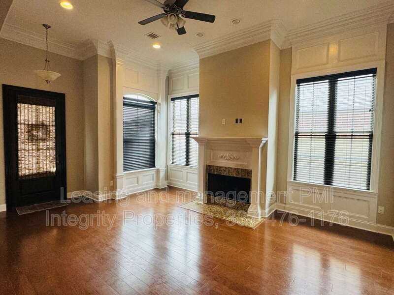 303 Barataria Bay Pt - Photo 6 of 13