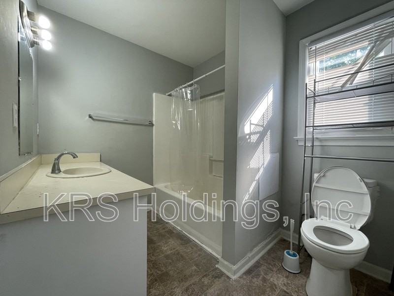 117 Beechwood Ave - Photo 5 of 12