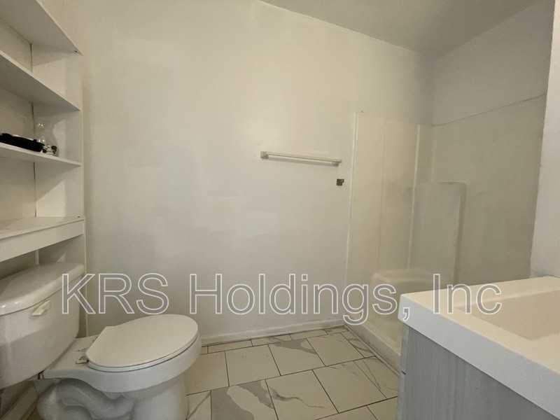 117 Beechwood Ave - Photo 7 of 12