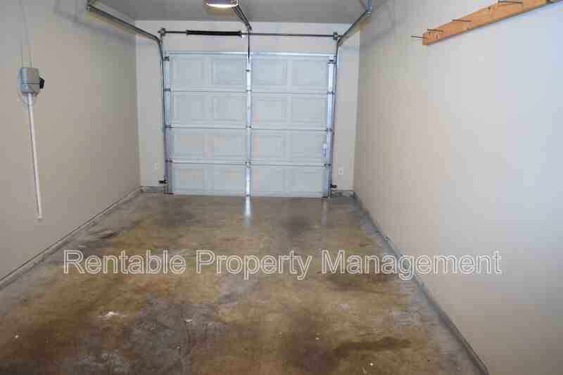 8028 Doreen Ave - Photo 7 of 21