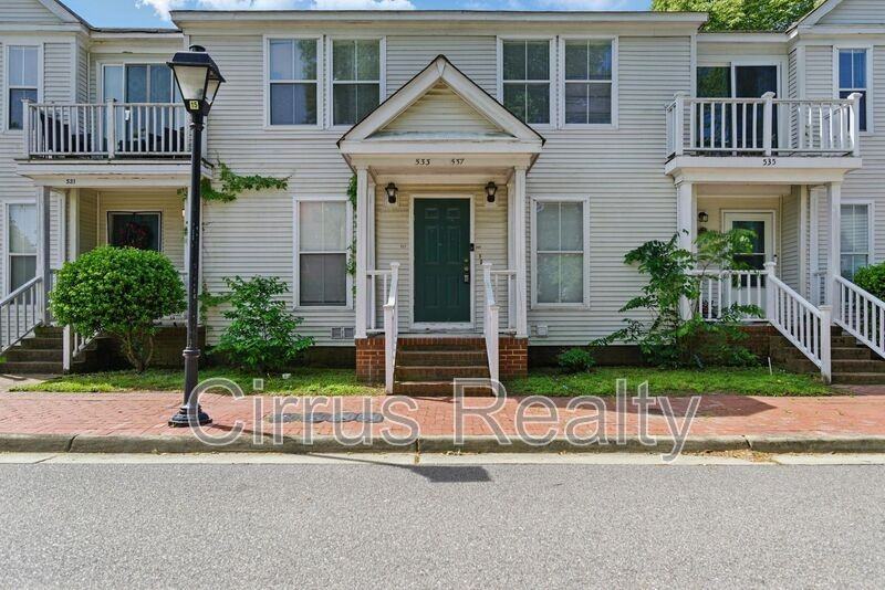 537 Columbia St - Photo 4 of 21