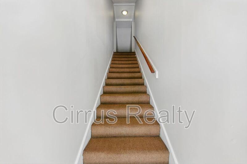 537 Columbia St - Photo 5 of 21