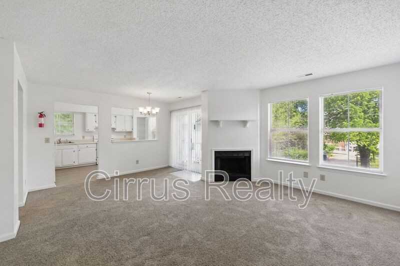 537 Columbia St - Photo 6 of 21