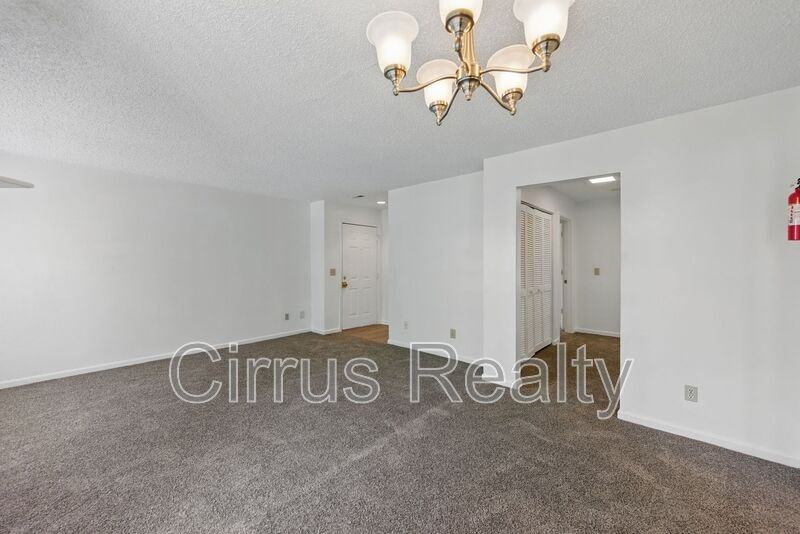 537 Columbia St - Photo 7 of 21