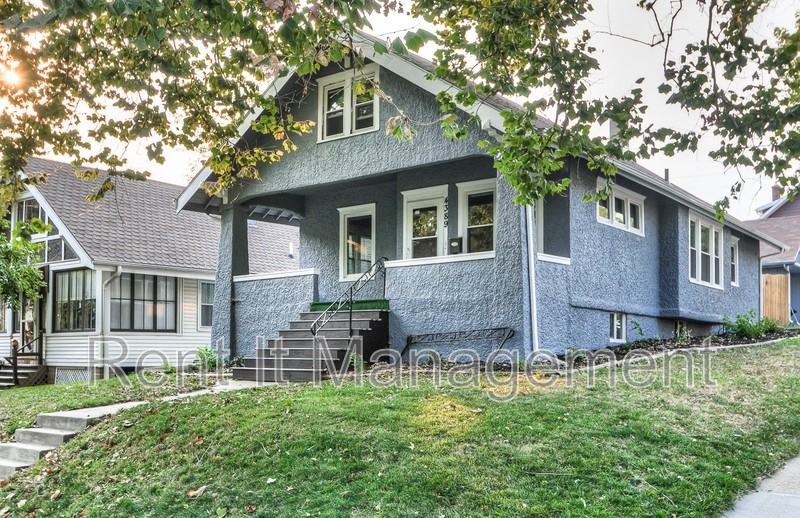 4389 Mason St - Photo 2 of 32