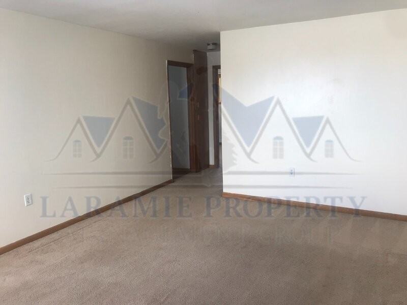 2525 Vista Dr #1 - Photo 7 of 10