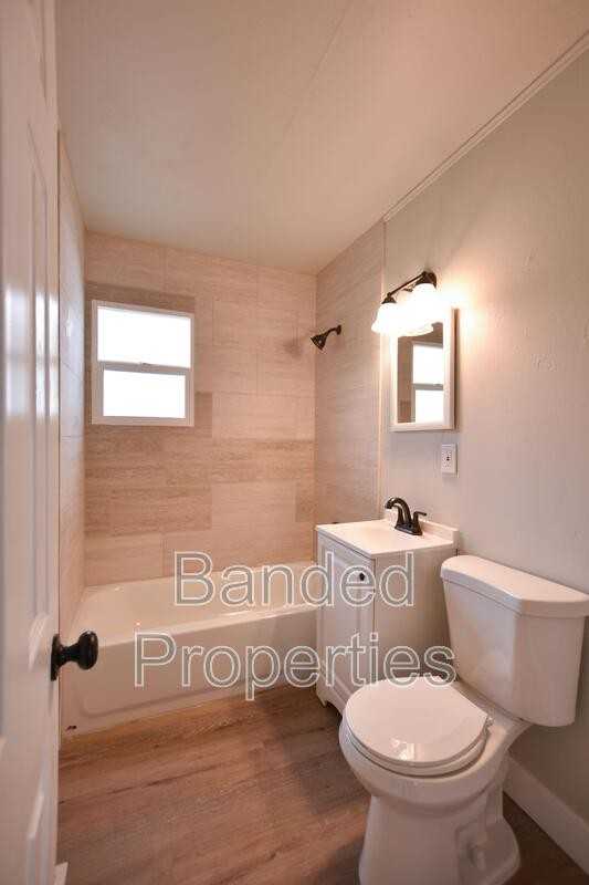263 Maple St - Photo 7 of 12