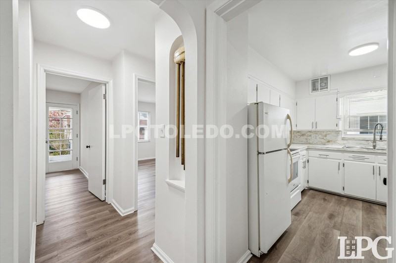 2834 Sherbrooke Rd - Photo 7 of 18