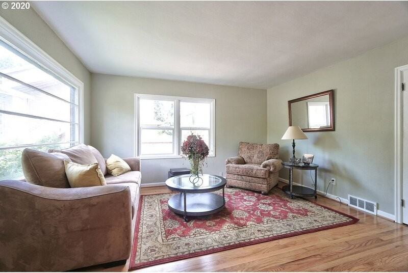 4516 Se 33rd Pl - Photo 3 of 26