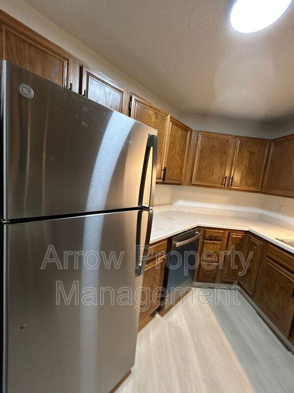 205 E Arbor Ave - Photo 3 of 12