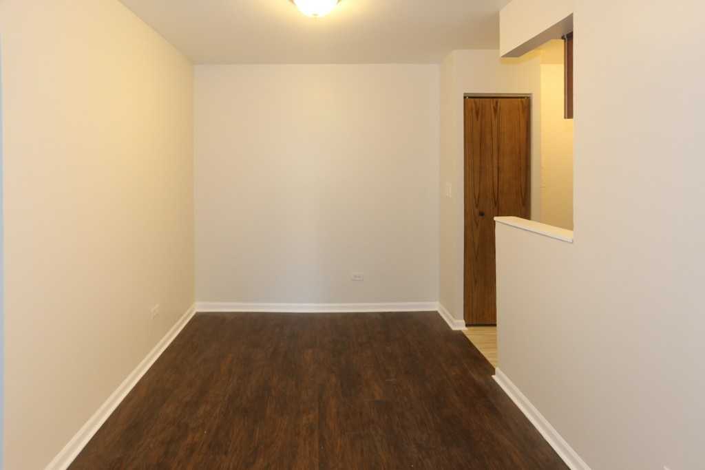 1040 W Hollywood Ave #322 - Photo 6 of 18