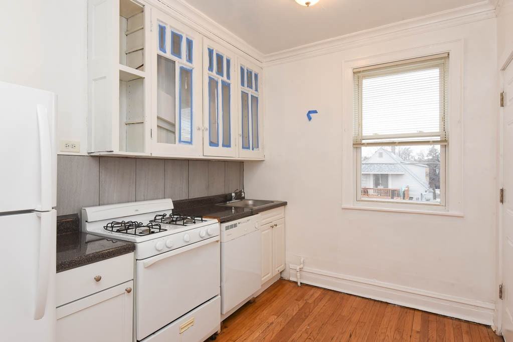 4826 West Addison Street #2W - Photo 3 of 16