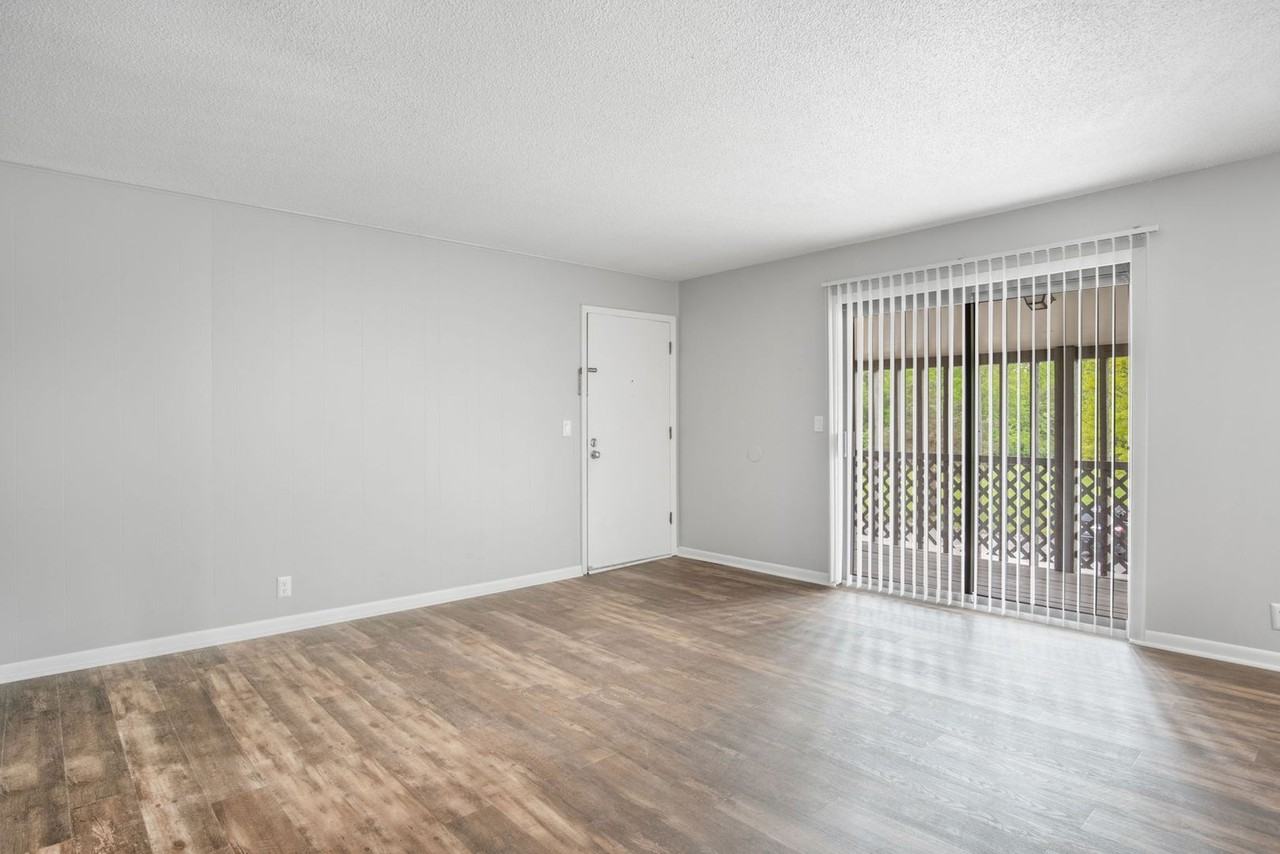 Hillside Apartments - Photo 5 of 35