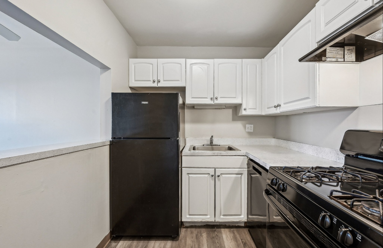 Flats on Tamarack - Photo 2 of 38