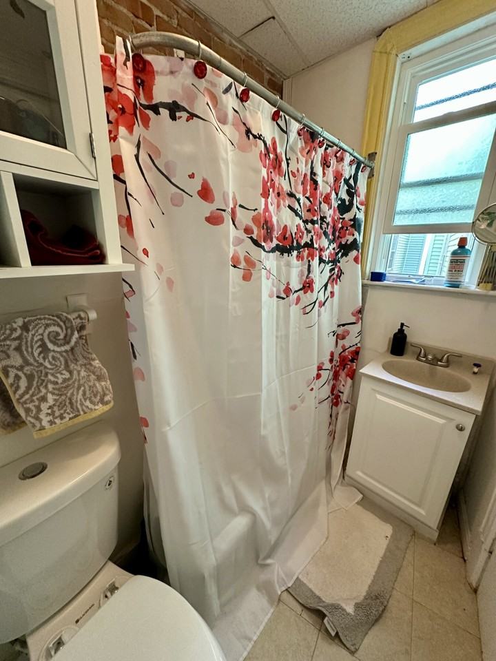 539 Washington St #2 - Photo 7 of 15