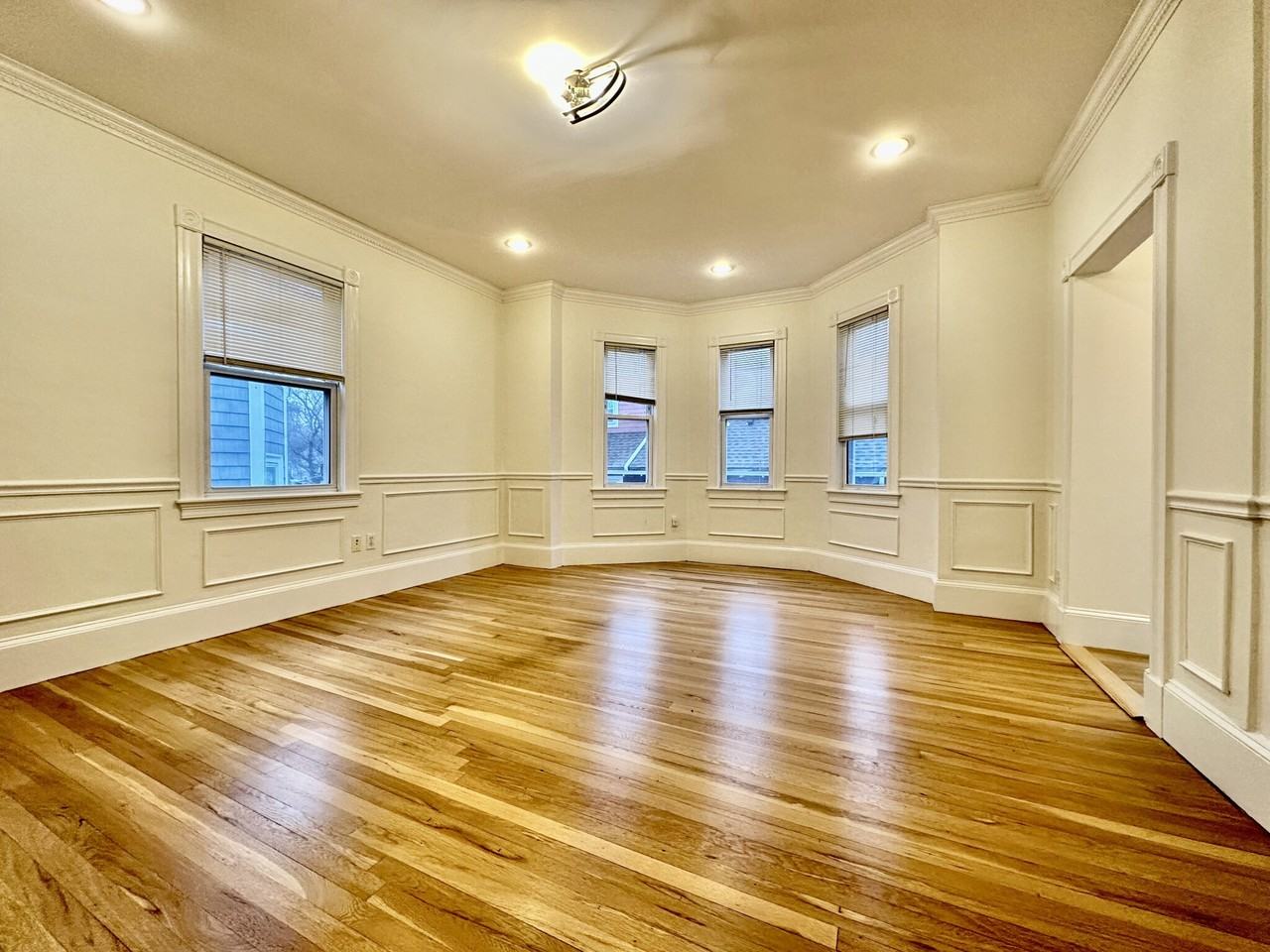 8 White Ave #2 - Photo 4 of 14