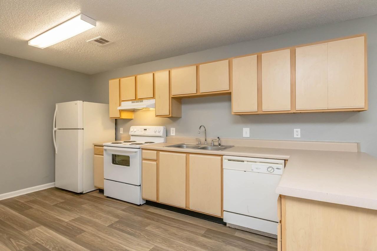 Hallmark at the Park - Photo 4 of 22