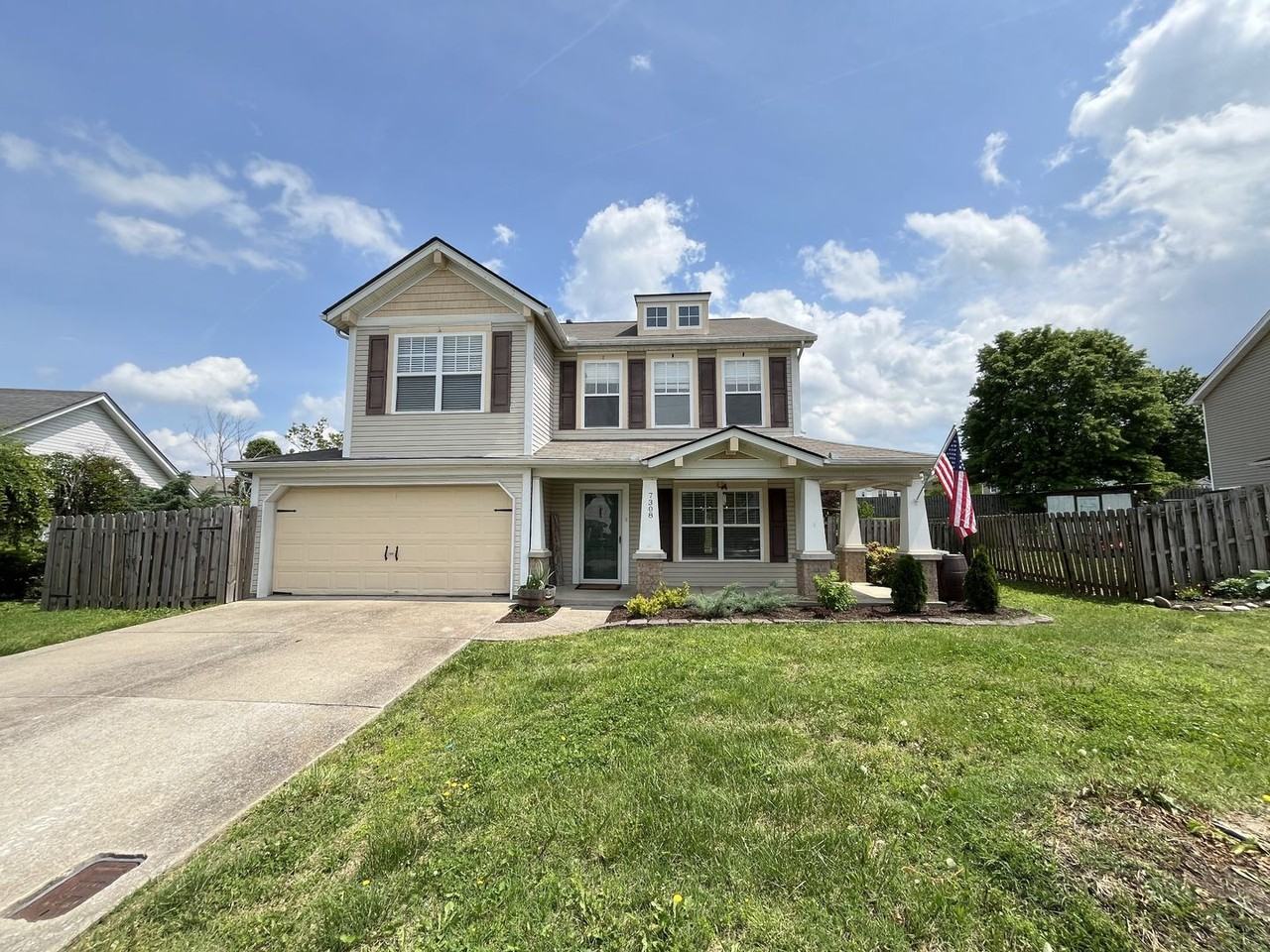 7308 Middlebrook Cir - Photo 2 of 40