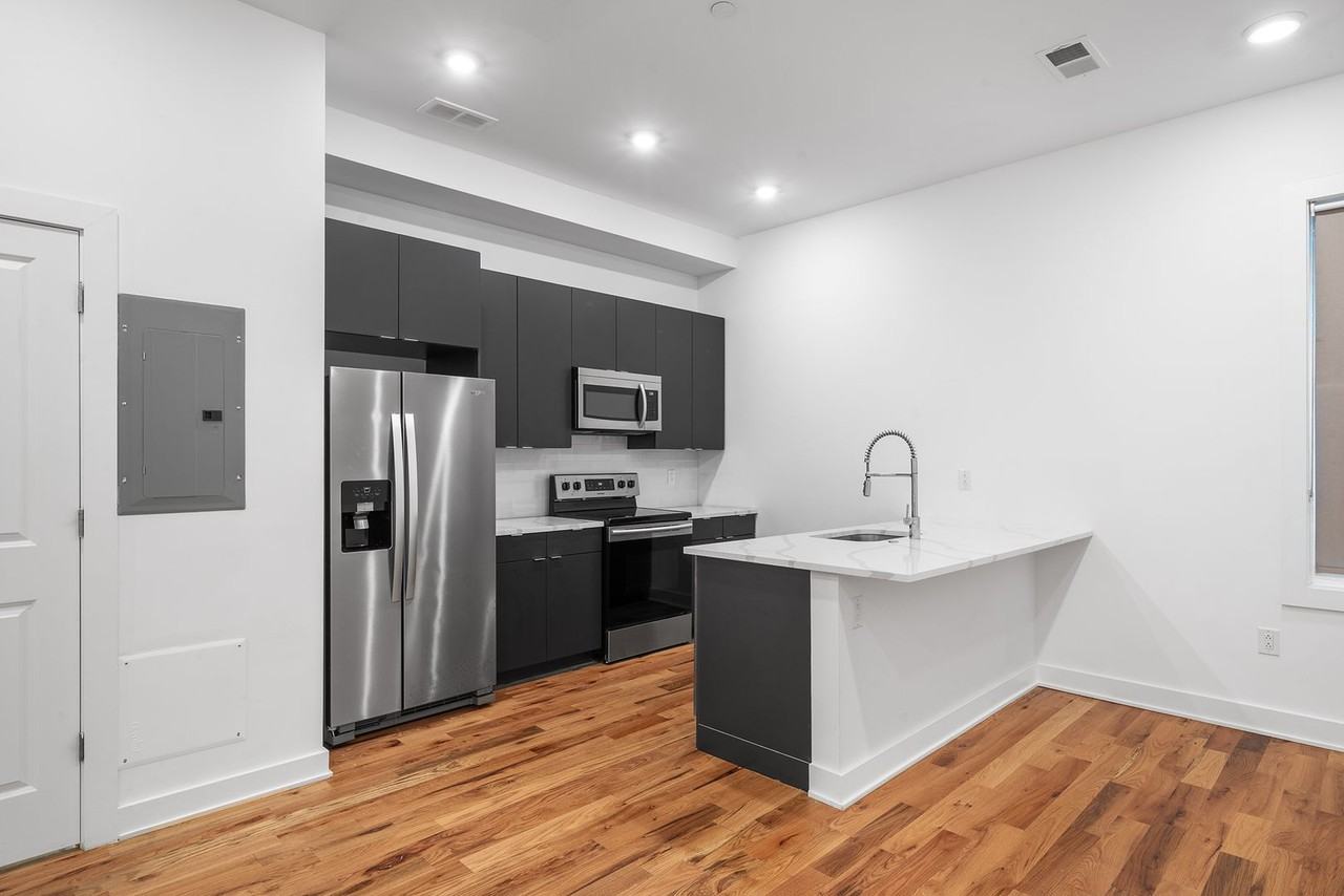 205 W Norris St - Photo 6 of 26