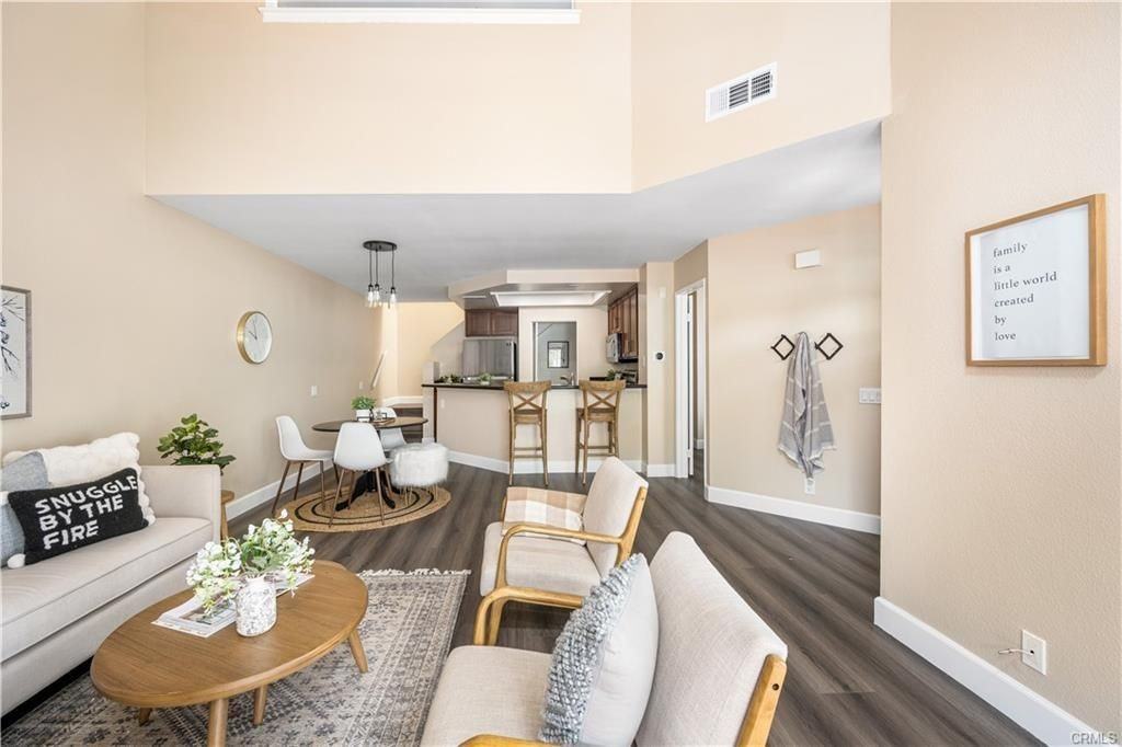 115 Fallingstar - Photo 3 of 40