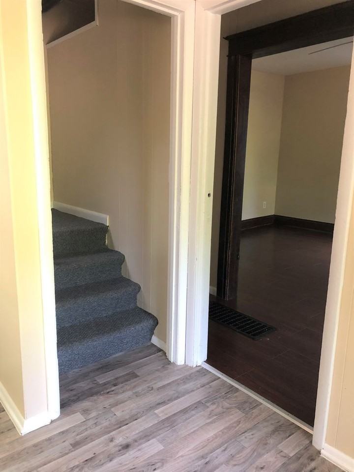 701 Davis - Photo 3 of 23