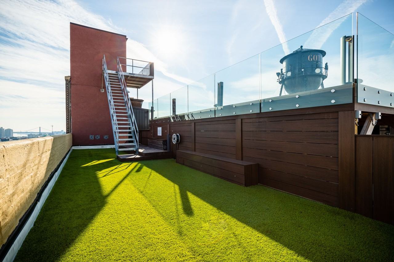 The Gotham Tower - Photo 7 of 50