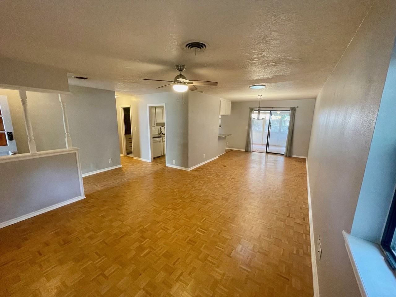 1626 Beverly Hills St - Photo 2 of 16