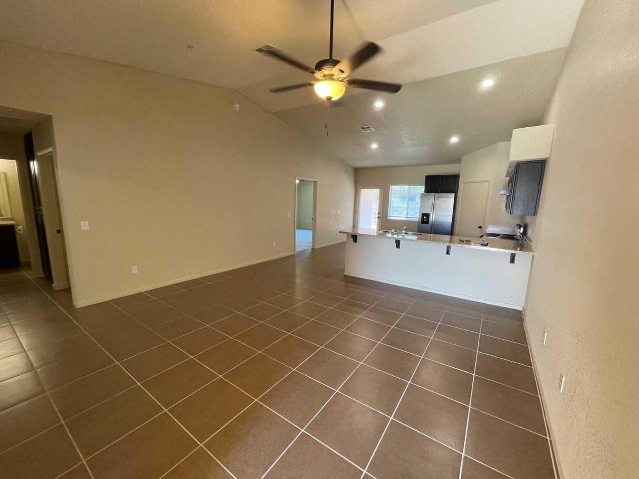 7274 E 39th Pl - Photo 2 of 16