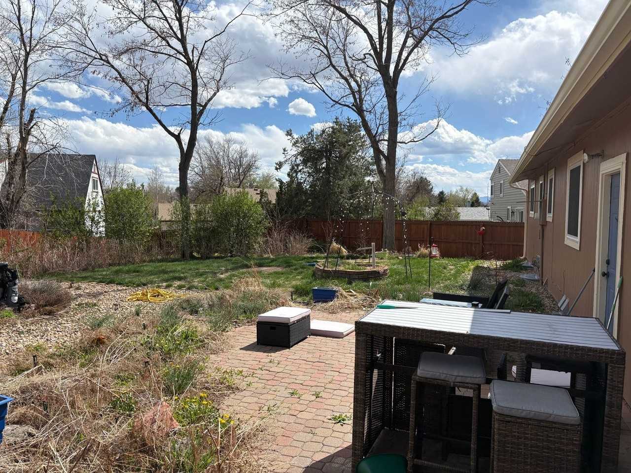 15129 E Stanford Dr - Photo 3 of 24