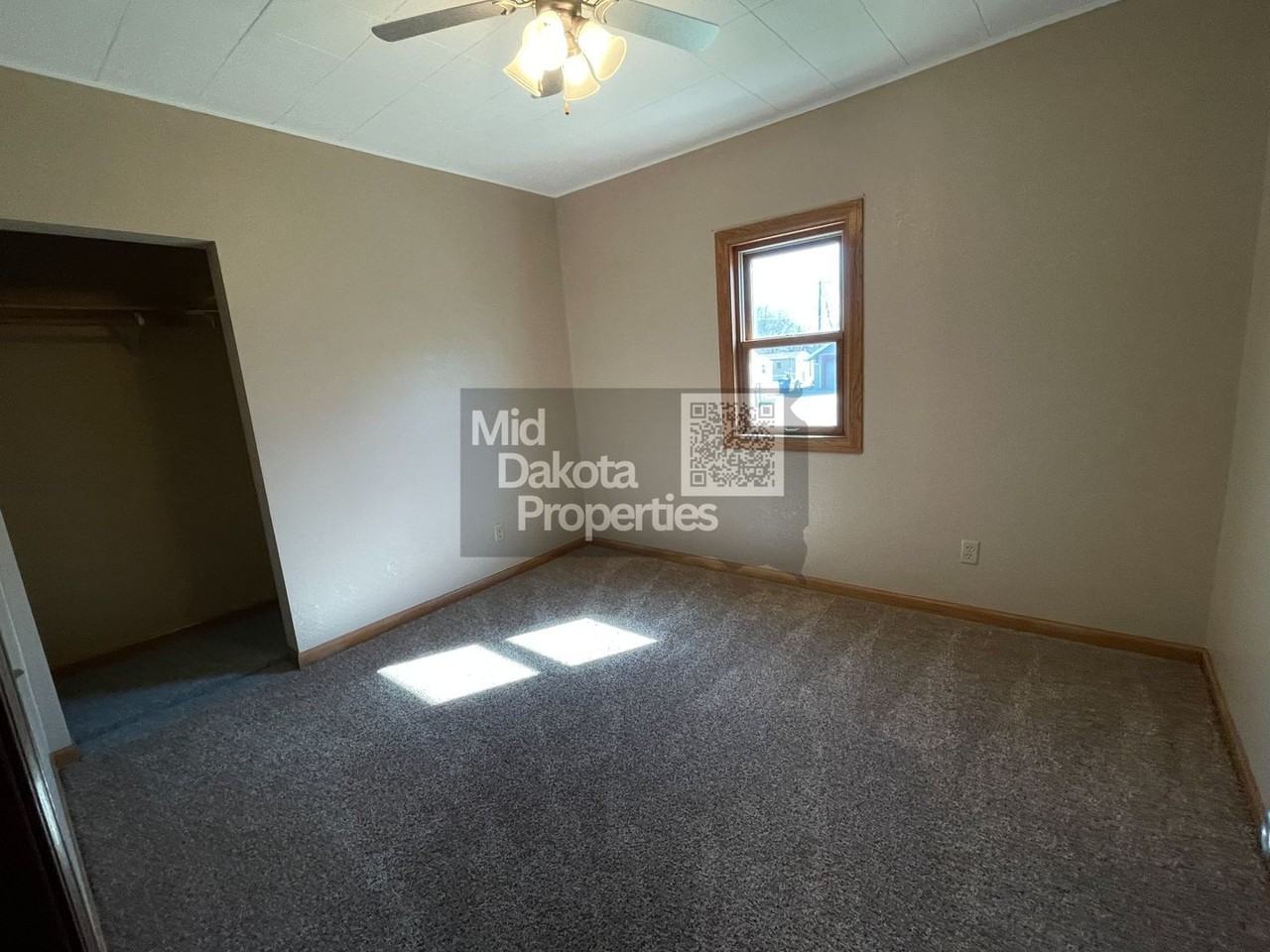 420 E 6th - Photo 6 of 19