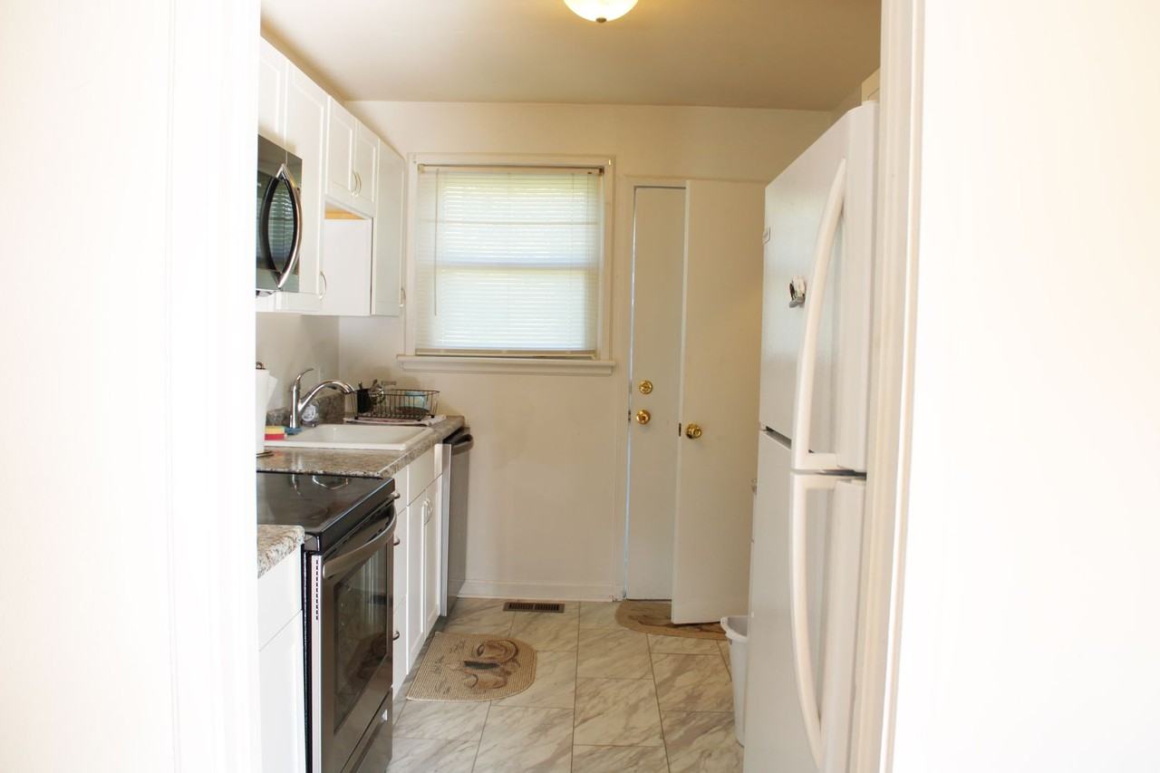 88 Trowbridge Ln - Photo 4 of 9