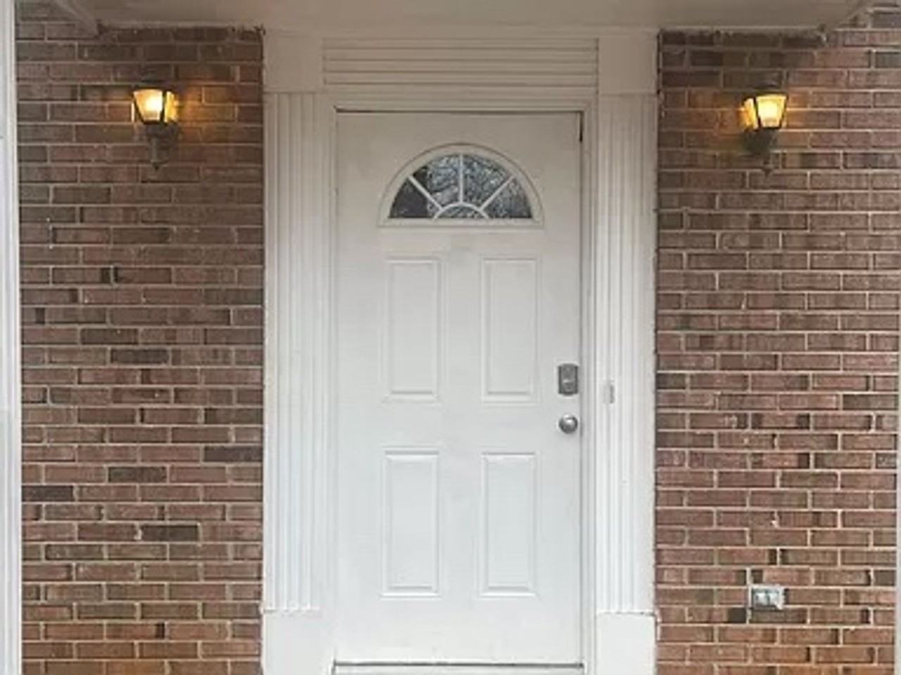 3 Crescent Ln - Photo 2 of 17
