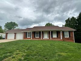 featured image of 204 N Oakgrove Ext