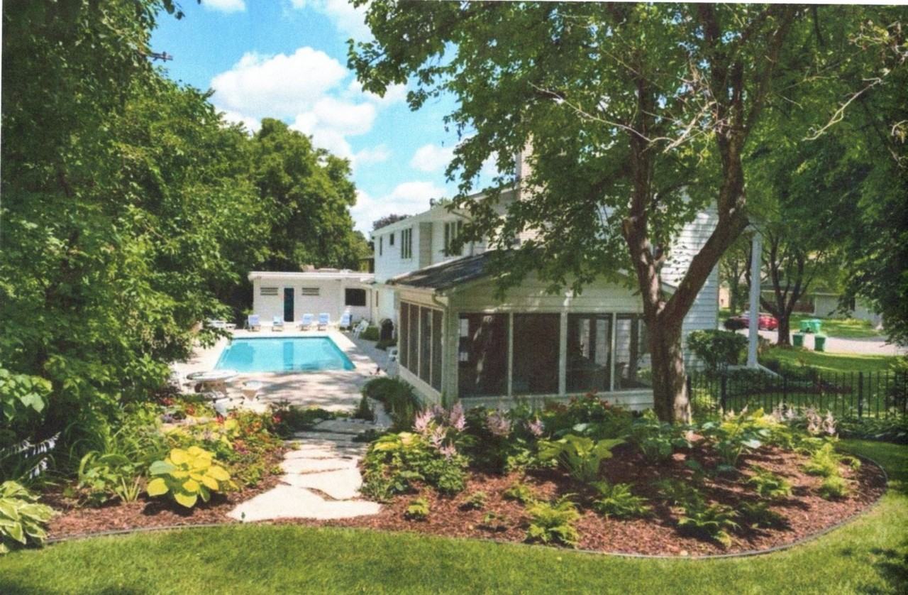 2624 Princeton Avenue South - Photo 2 of 12