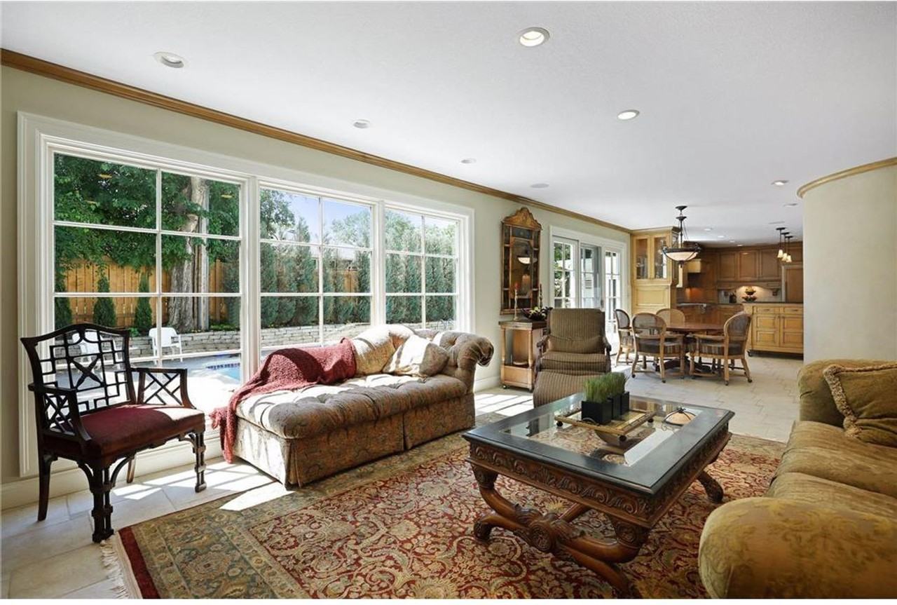 2624 Princeton Avenue South - Photo 7 of 12