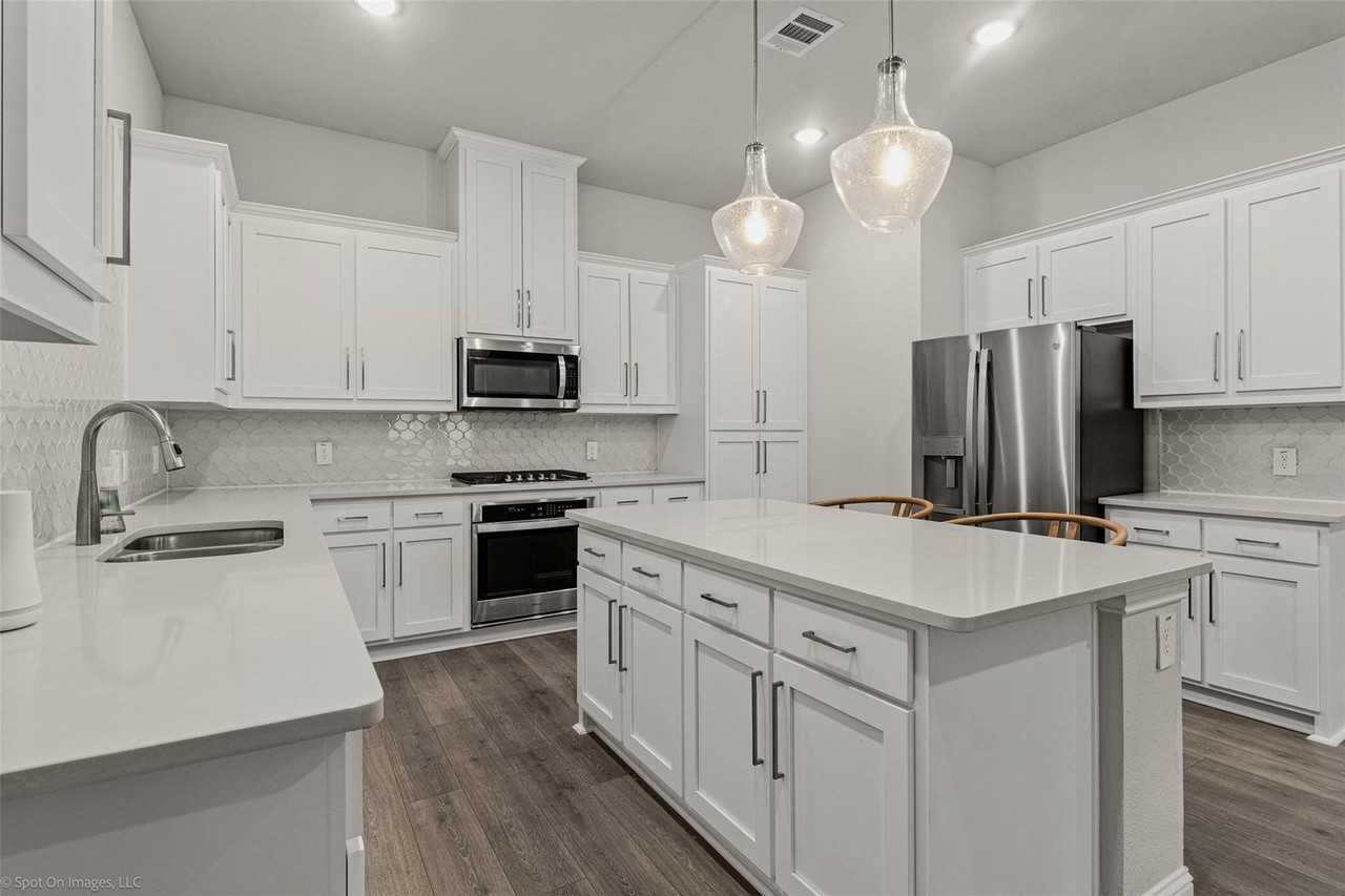 2236 Palomino St - Photo 7 of 27